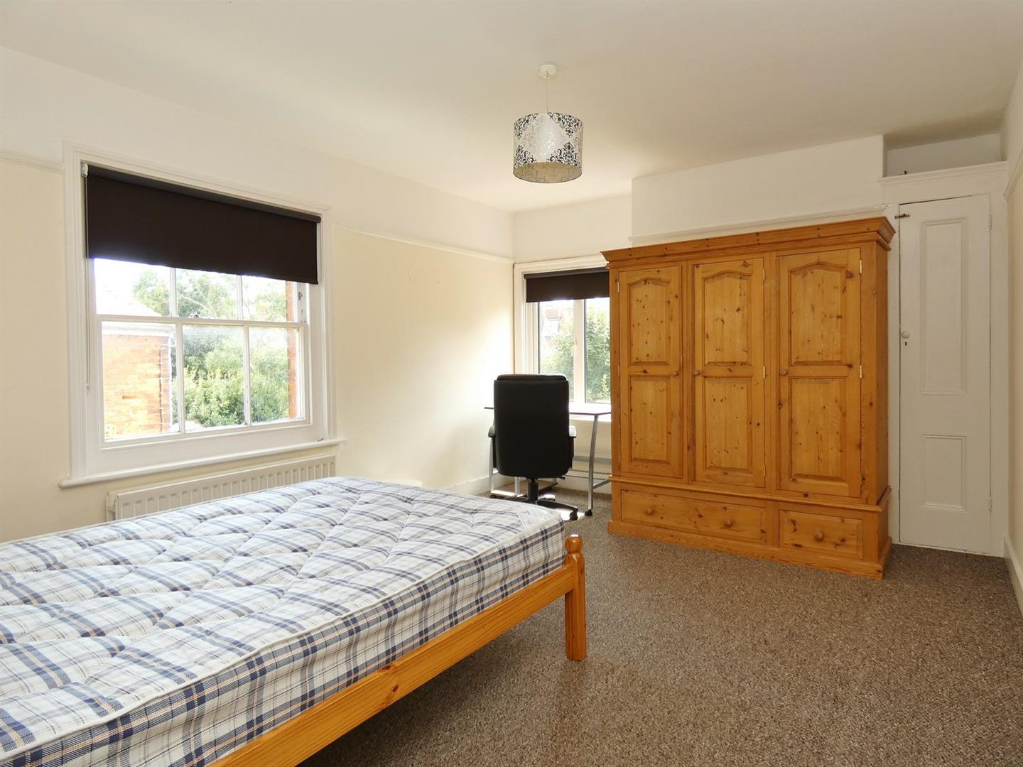 4 Bedroom Apartment. Eversfield Road in Eastbourne, 6